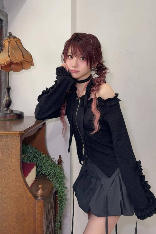 Reina Tanaka Photo