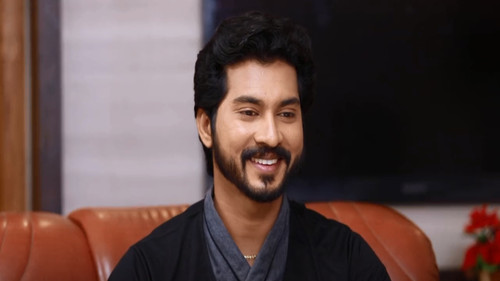 Chandran Gets Pavithra's Medicine