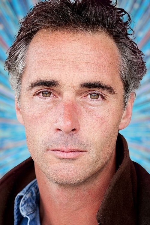 Kép: Greg Wise színész profilképe