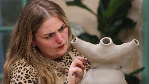 The Great Pottery Throw Down S09E08 backdrop