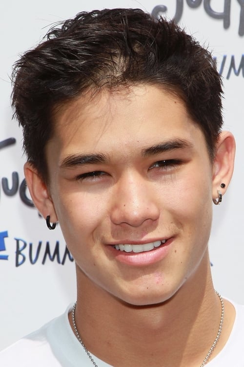 Kép: Booboo Stewart színész profilképe