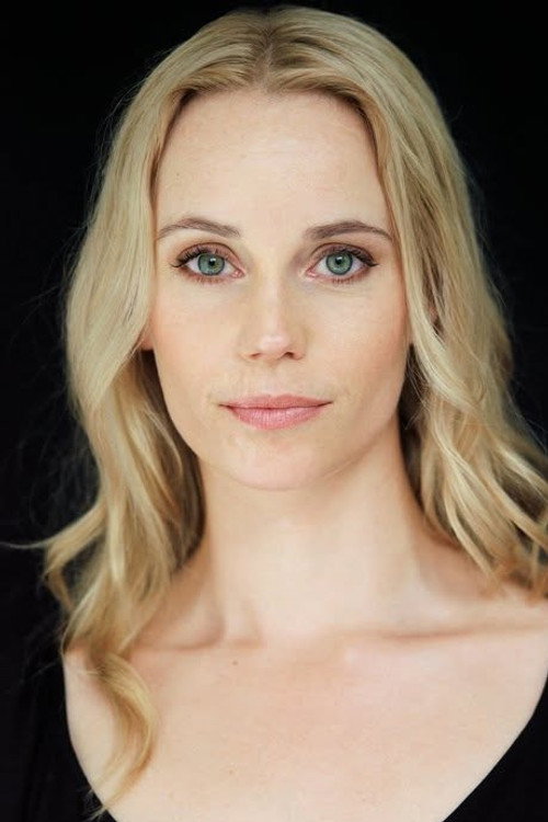 Kép: Sofia Helin színész profilképe