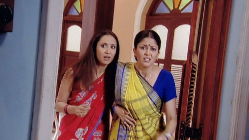 Shilpa, Leela Get Scared!
