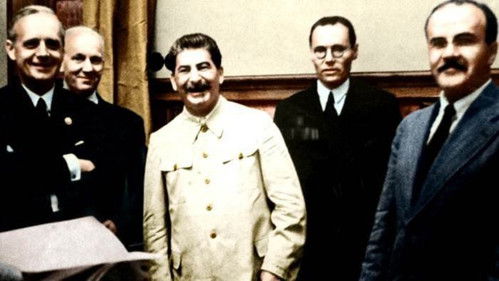 Escena del episodio 1 de la temporada 1 de Apocalipsis: Stalin