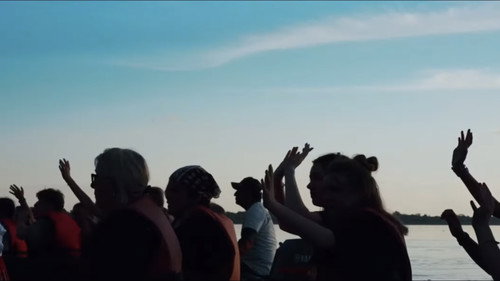 Youthlinc: The World is Beautiful And People Are Good