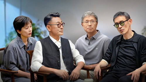 Round Table Specials episode 14 still