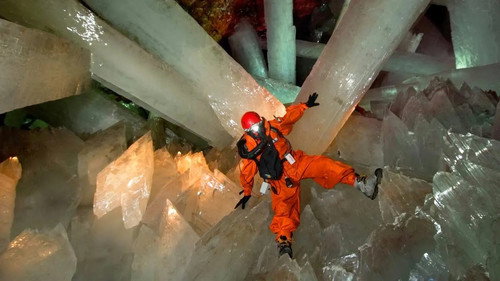 Naïca: La grotte aux cristaux géants