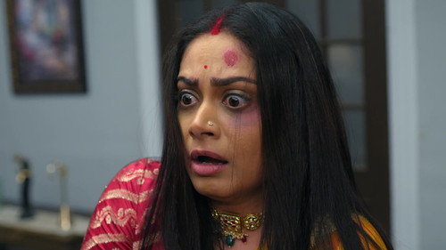 Mansi Struggles to Save Doree