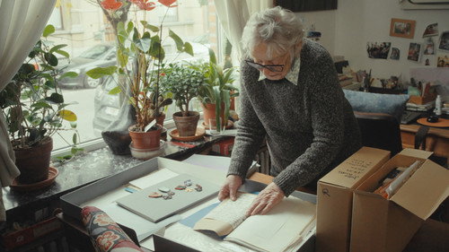 Julia Pirotte - piękno i siła