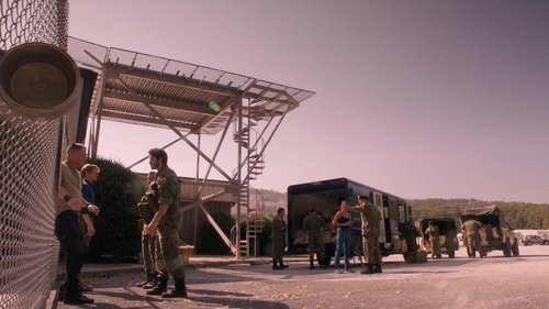 Escena del episodio 7 de la temporada 2 de la serie MacGyver