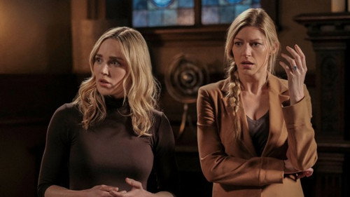 DC's Legends of Tomorrow S07E13 — Knocked Down, Knocked Up episode still