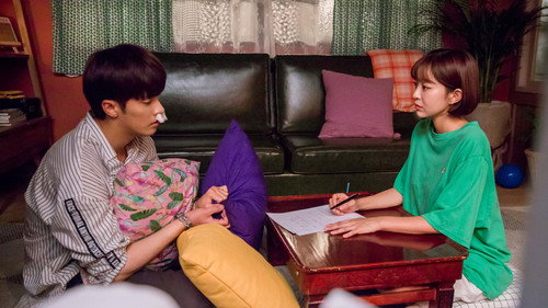 Escena 3 de 나는 길에서 연예인을 주웠다