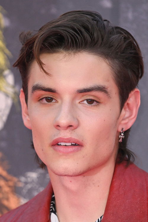 Image de Louis Partridge