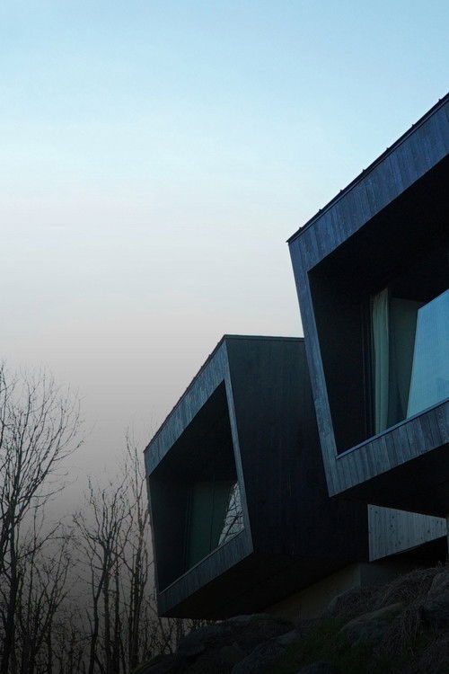 Escena 6 de World's Most Secret Homes