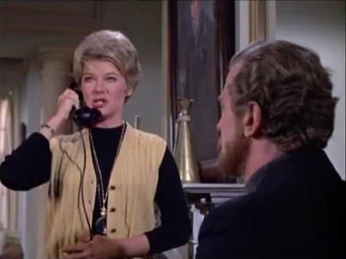 Escena del episodio 6 de la temporada 2 de The Ghost & Mrs. Muir