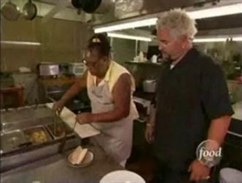 Escena del episodio 10 de la temporada 4 de la serie Diners, Drive-Ins and Dives