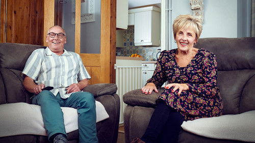 Gogglebox S27E08 backdrop