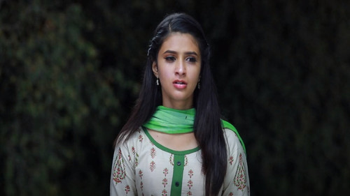 Parvathy Seeks Sandhya's Help