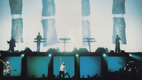 backdrop Depeche Mode: Devotional