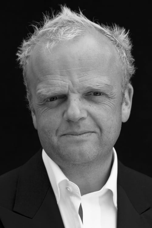 Toby Jones isPaul Schuster