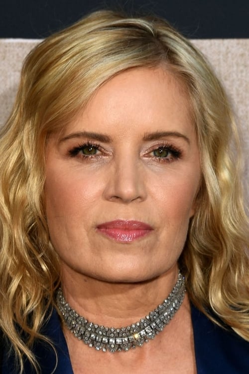 Kim Dickens isJoanie Stubbs