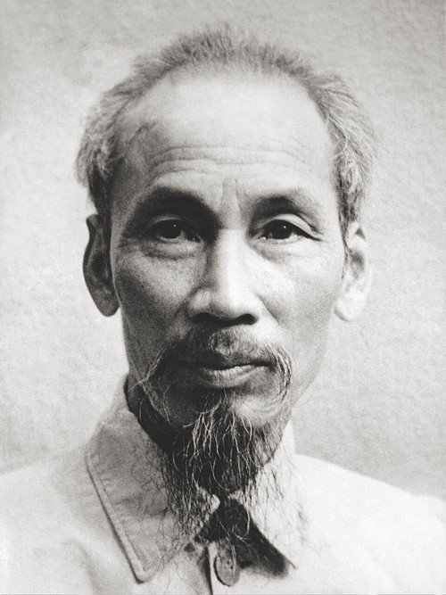 ESQUISSE POUR UN PORTRAIT POLITIQUE, HO CHI MINH