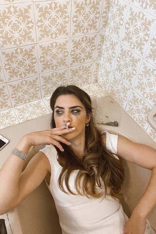 Pôster oficial de Thânia & Luísa (2021) - Drama