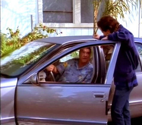 Seinfeld S07E14 — The Cadillac (Part 1) episode still
