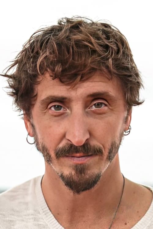 Kép: Ivan Massagué színész profilképe