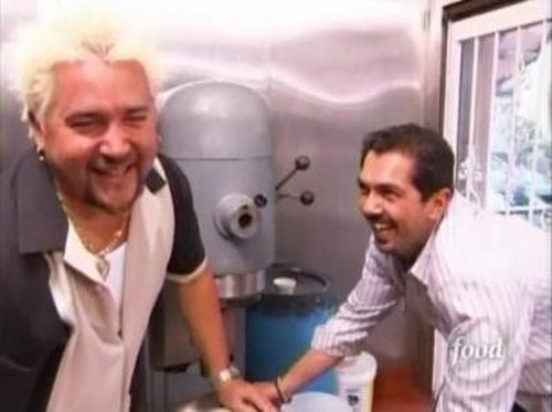 Escena del episodio 1 de la temporada 3 de la serie Diners, Drive-Ins and Dives