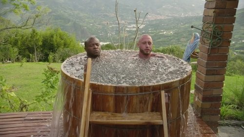 Escena del episodio 5 de la temporada 2 de la serie The Surreal Life