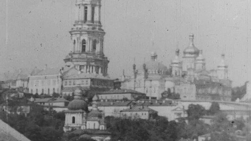 У колишньому гнізді мракобісся Backdrop Blur