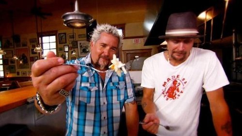 Escena del episodio 3 de la temporada 13 de la serie Diners, Drive-Ins and Dives