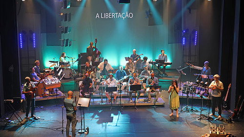 Orquestra à Base de Sopro Convida Grupo Fato