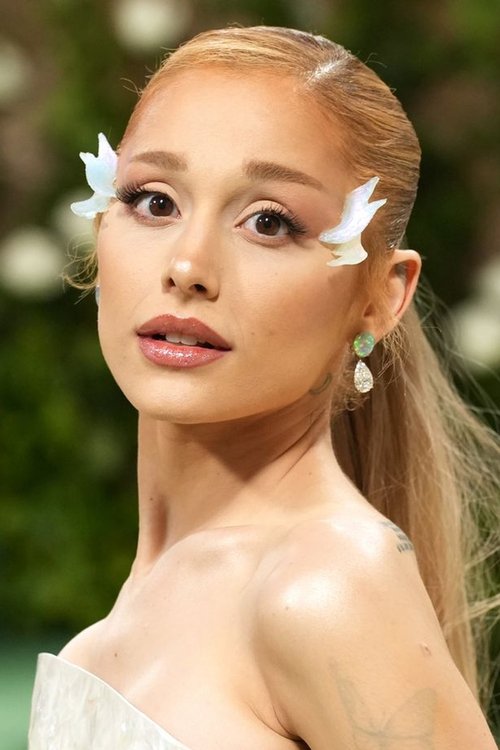 Kép: Ariana Grande színész profilképe