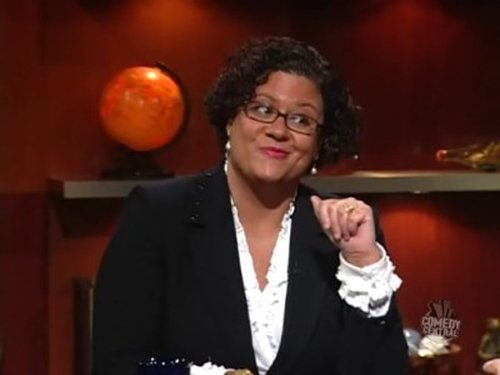 Escena del episodio 11 de la temporada 5 de la serie The Colbert Report