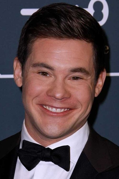 Kép: Adam Devine színész profilképe