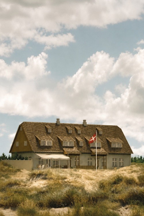 Póster oficial de Seaside Hotel (2013) - Comedy