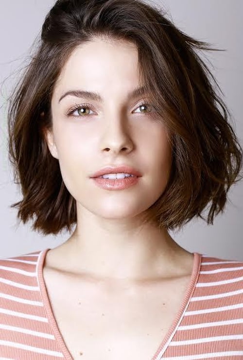 Paige Spara isLea