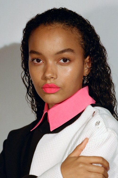 Kép: Whitney Peak színész profilképe