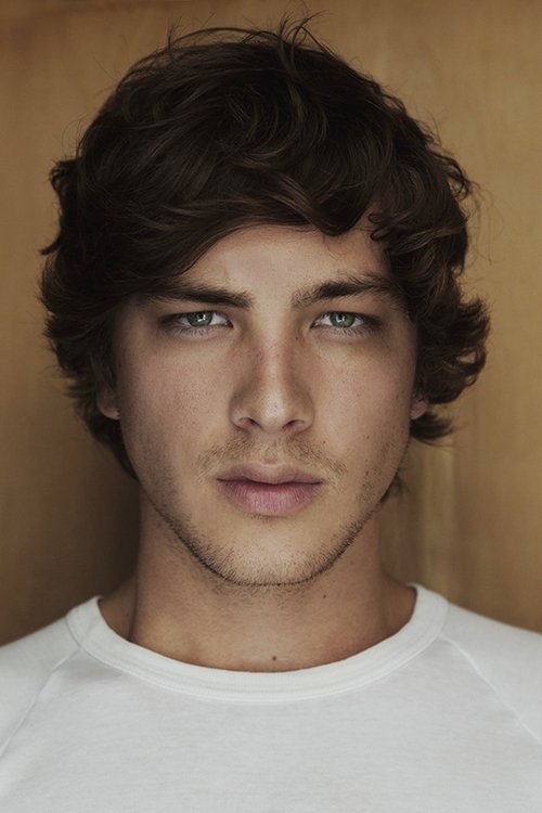 Kép: Cody Fern színész profilképe