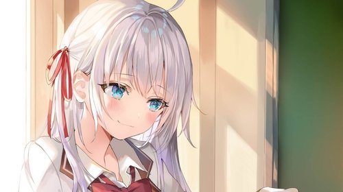 不时用俄语小声说真心话的邻桌艾莉同学