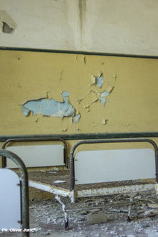 Enclosed (Κλεισαμε) poster