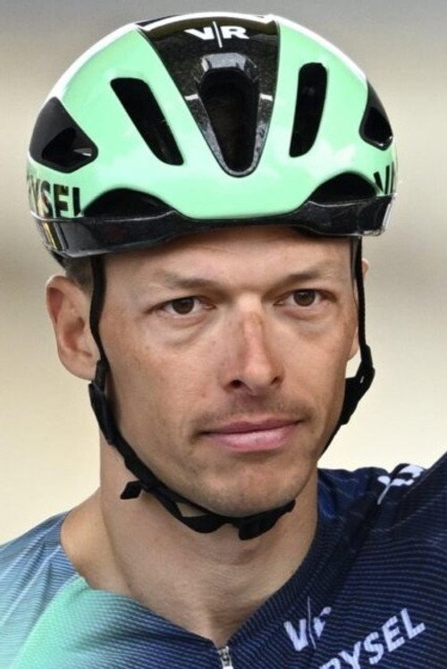 Oliver Naesen photo 2