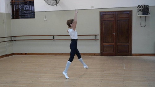 Gerónimo doet aan ballet in Argentinië