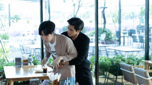 Poster della serie Check Out