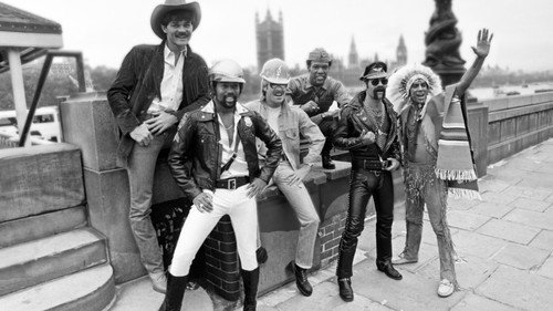 YMCA - Die Erfindung der Village People Backdrop Blur