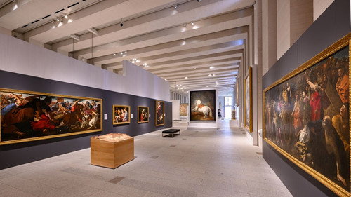 La galería de las colecciones reales: Patrimonio de todos Backdrop Blur