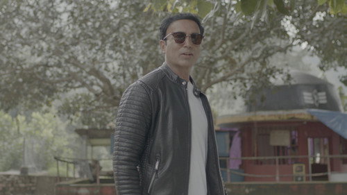 Lau Kumude Hidyo Hero Banna - Still