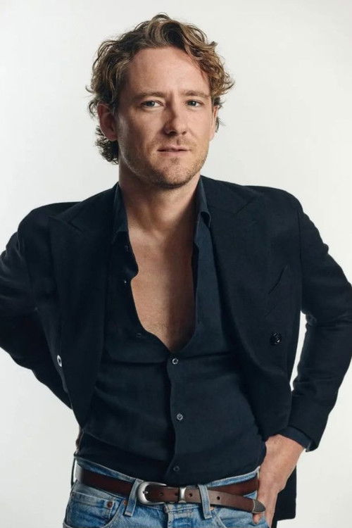 Image de Lewis Pullman